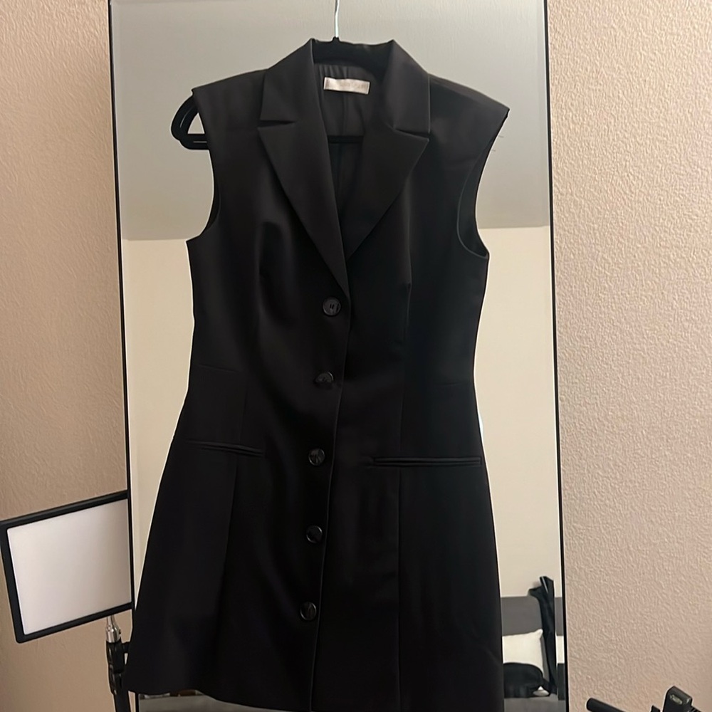 Mango NWOT sleeveless blazer mini dress
